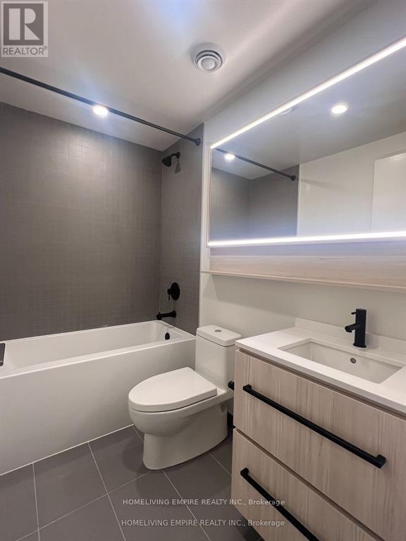 512 - 425 Front Street E, Toronto, Ontario  M5A 0X2 - Photo 3 - C12954882