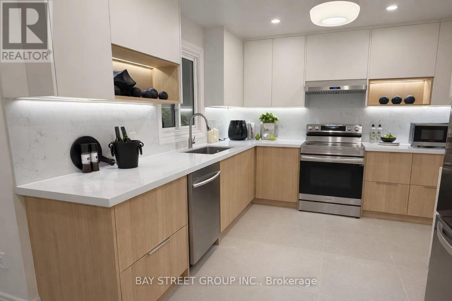 78 John Stiver Crescent, Markham, Ontario  L3R 9B3 - Photo 18 - N12954886