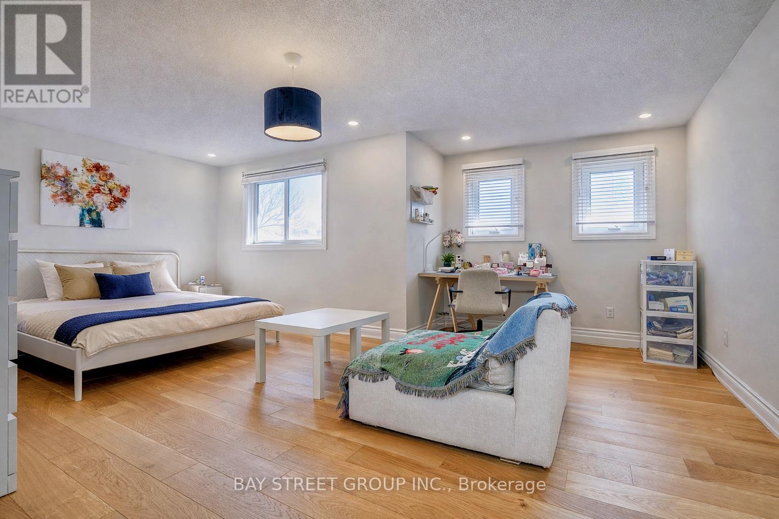 78 John Stiver Crescent, Markham, Ontario  L3R 9B3 - Photo 34 - N12954886