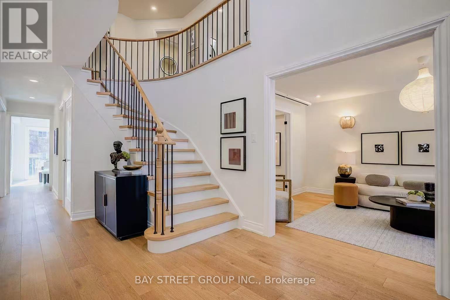 78 John Stiver Crescent, Markham, Ontario  L3R 9B3 - Photo 5 - N12954886