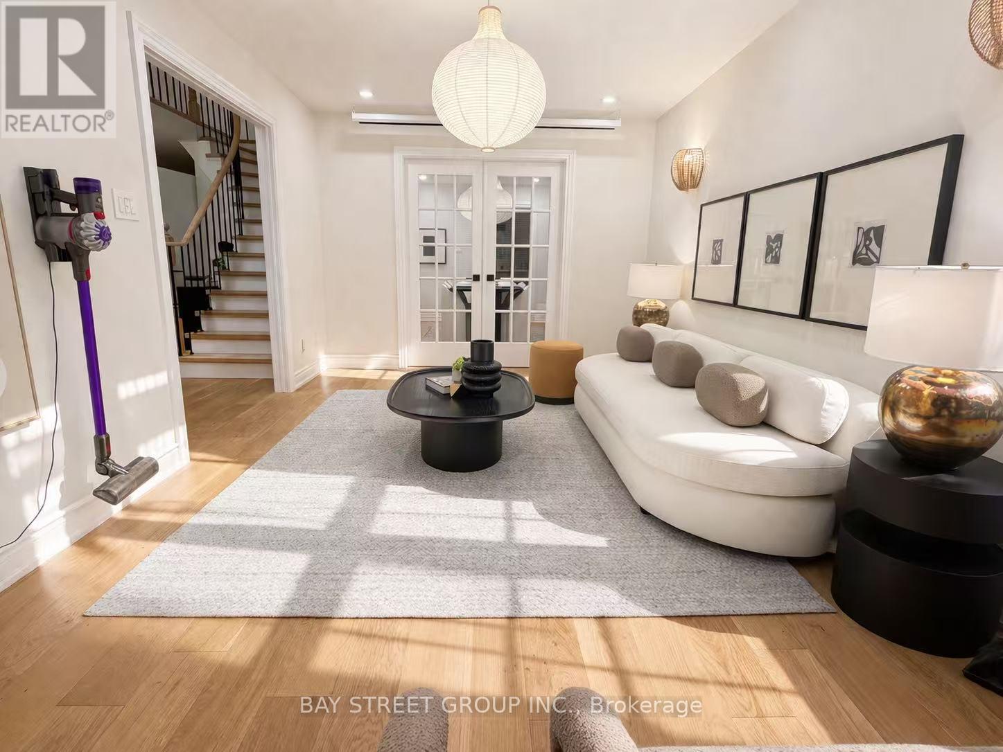 78 John Stiver Crescent, Markham, Ontario  L3R 9B3 - Photo 9 - N12954886