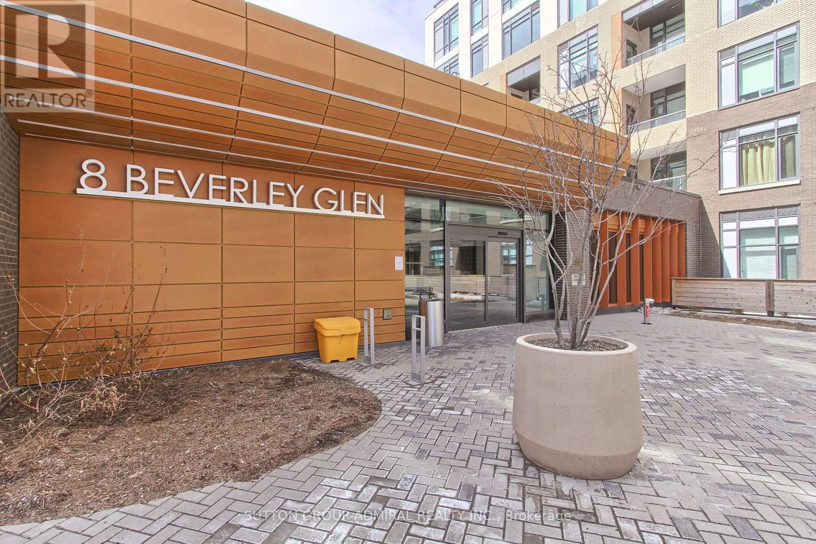 8 Beverley Glen, Vaughan, Ontario  L4J 0L5 - Photo 2 - N12954888