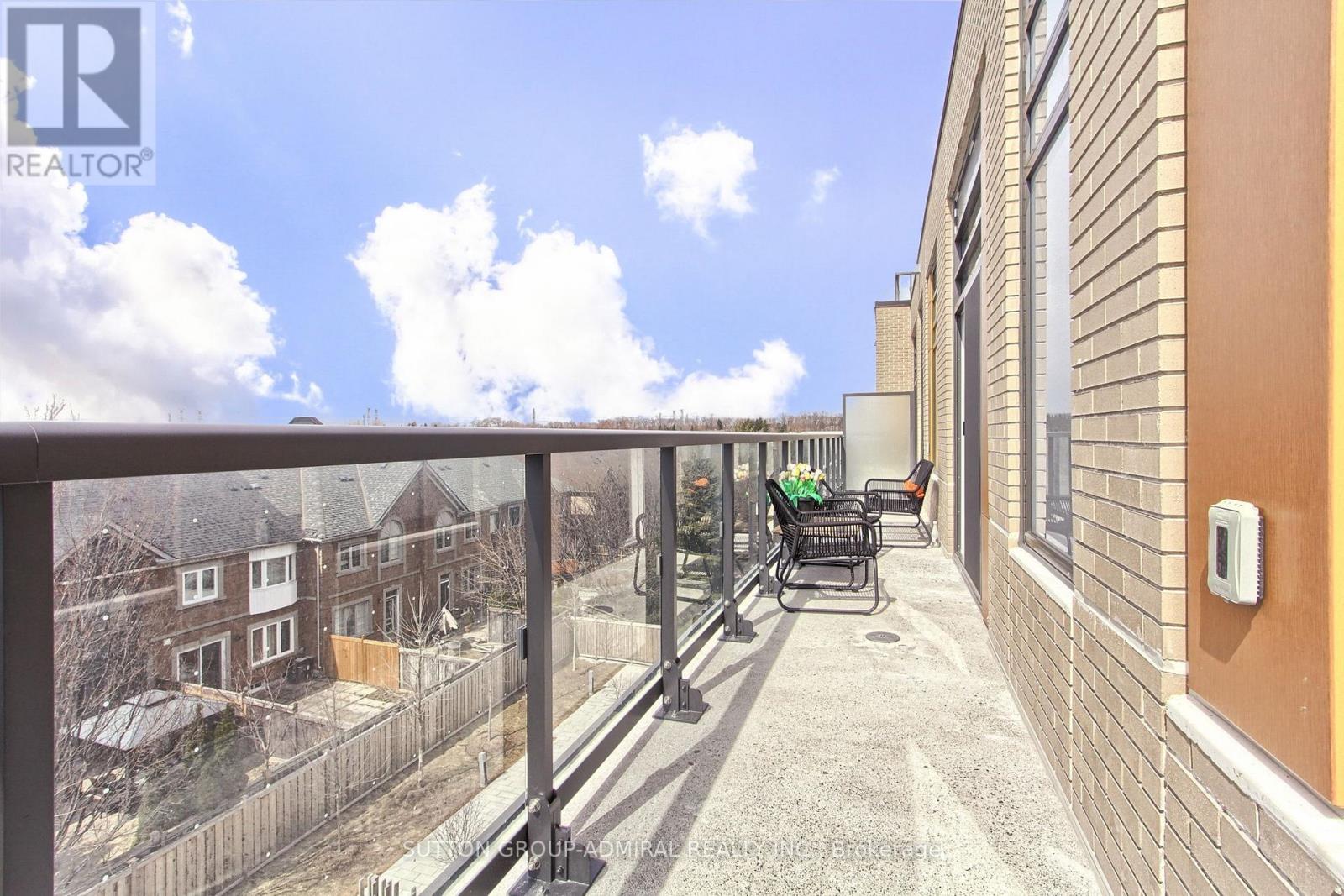 8 Beverley Glen, Vaughan, Ontario  L4J 0L5 - Photo 24 - N12954888