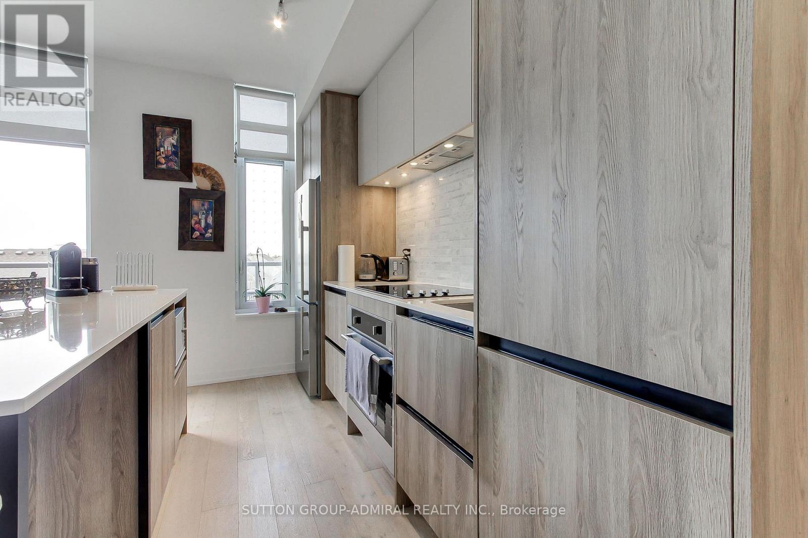 8 Beverley Glen, Vaughan, Ontario  L4J 0L5 - Photo 8 - N12954888