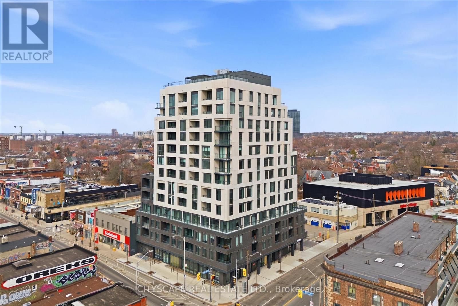 901 - 758 DOVERCOURT ROAD, Toronto, Ontario