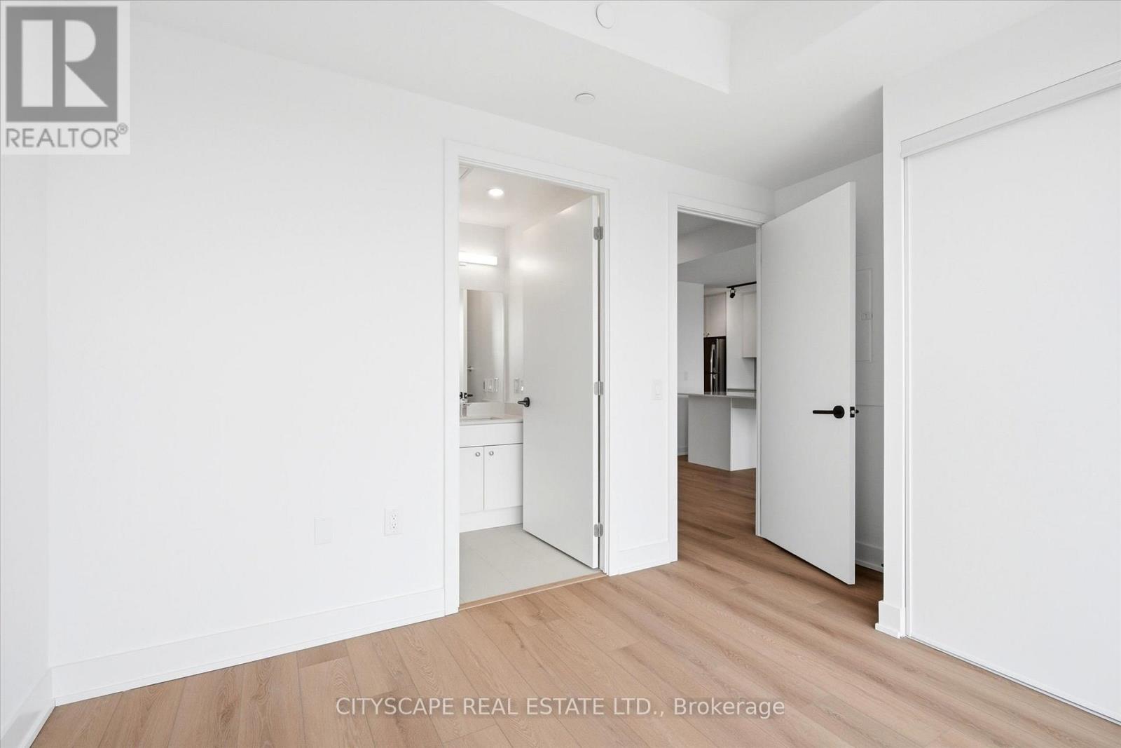 901 - 758 Dovercourt Road, Toronto, Ontario  M6H 0G7 - Photo 4 - W12954858