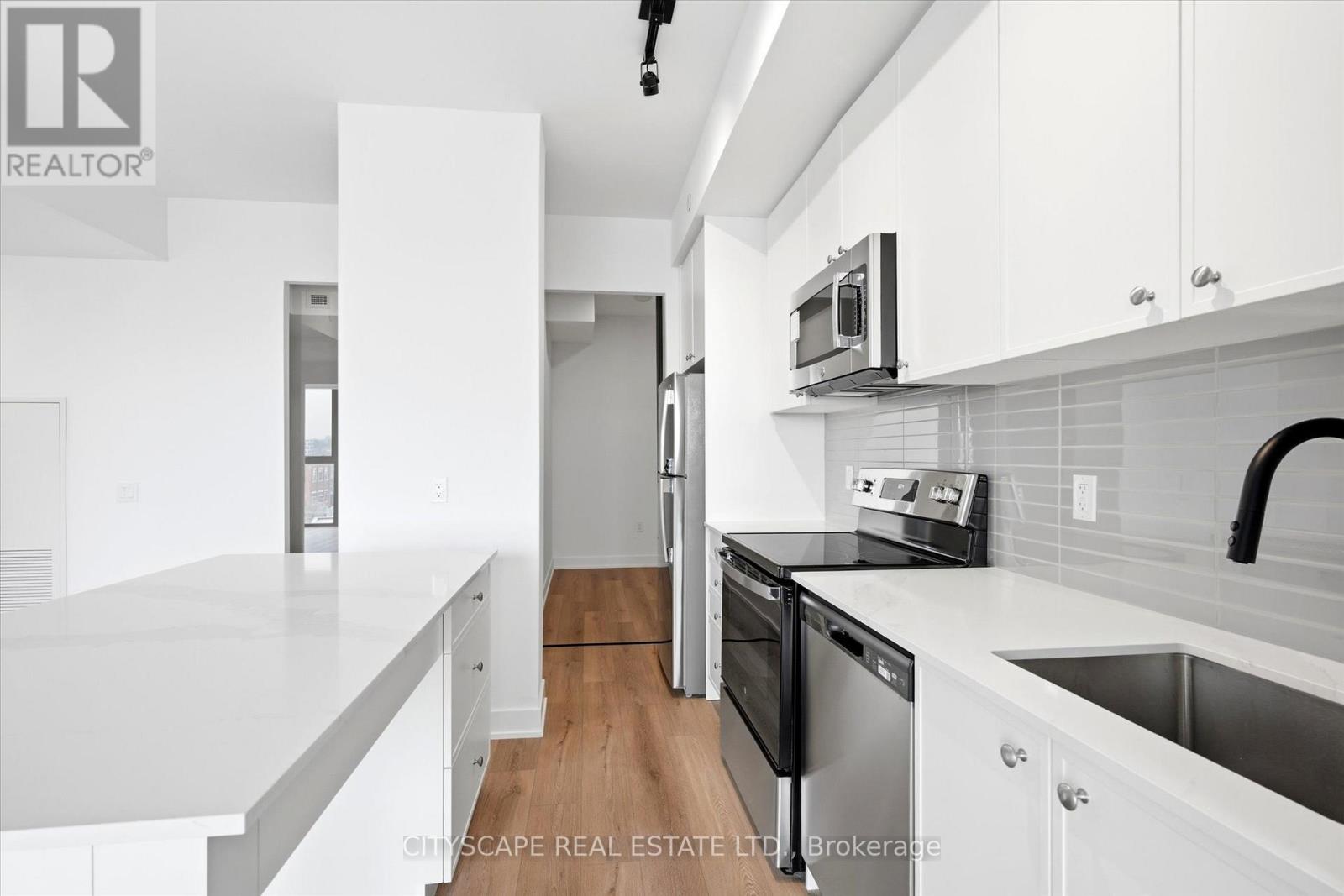 701 - 758 Dovercourt Road, Toronto, Ontario  M6H 0G7 - Photo 9 - W12954864