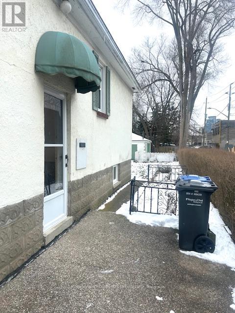 Basement - 6 Hiawatha Parkway, Mississauga, Ontario  L5G 3R7 - Photo 2 - W12954868