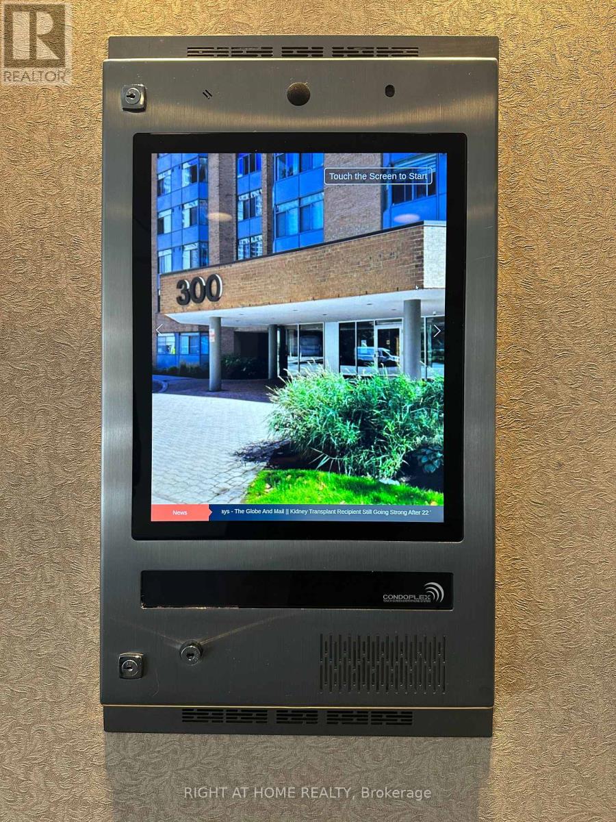 1406 - 300 Webb Drive, Mississauga, Ontario  L5B 3W3 - Photo 2 - W12954874