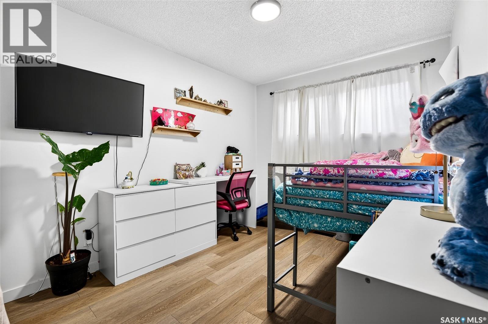 1365 Prince Crescent, Moose Jaw, Saskatchewan  S6H 6E6 - Photo 33 - SK032027