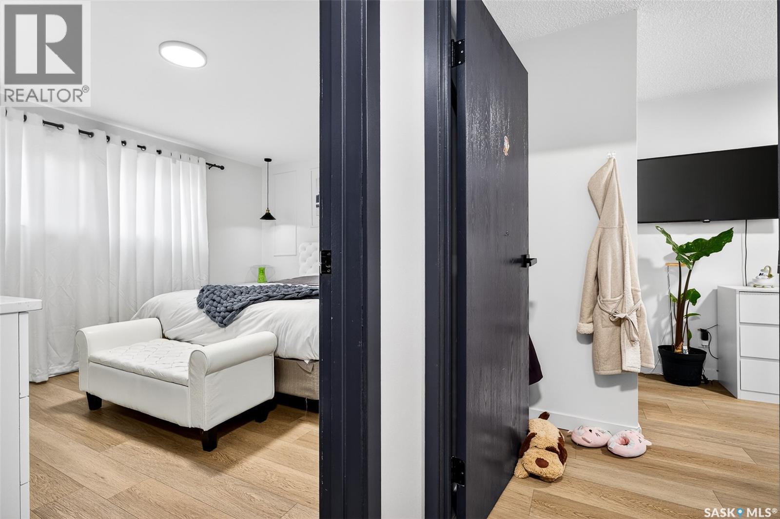 1365 Prince Crescent, Moose Jaw, Saskatchewan  S6H 6E6 - Photo 37 - SK032027