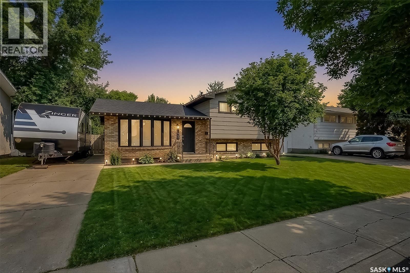 1365 Prince Crescent, Moose Jaw, Saskatchewan  S6H 6E6 - Photo 38 - SK032027