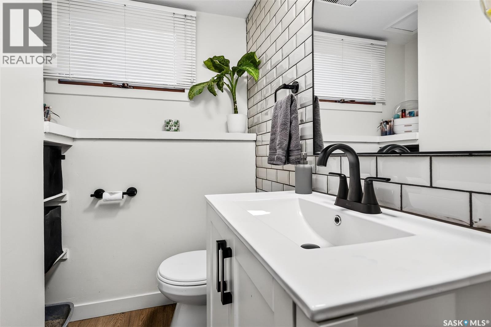 1365 Prince Crescent, Moose Jaw, Saskatchewan  S6H 6E6 - Photo 41 - SK032027