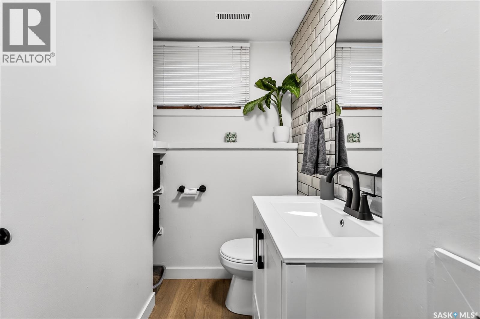 1365 Prince Crescent, Moose Jaw, Saskatchewan  S6H 6E6 - Photo 42 - SK032027