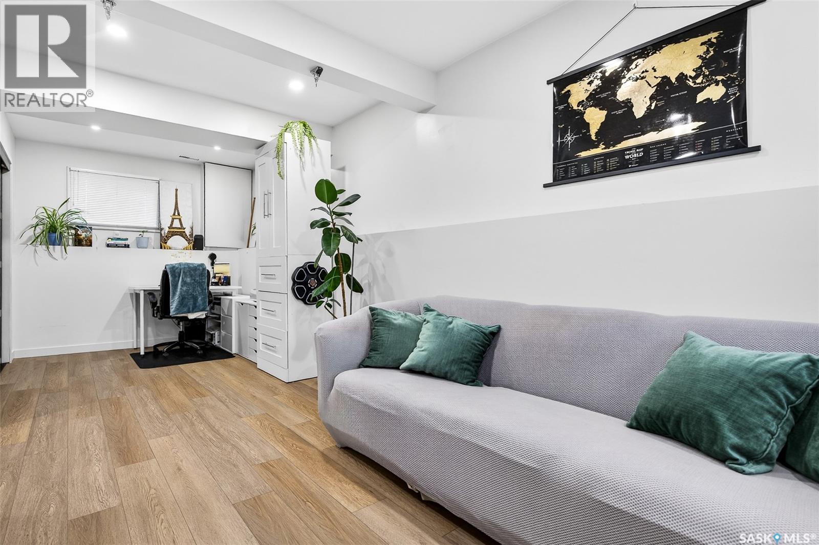 1365 Prince Crescent, Moose Jaw, Saskatchewan  S6H 6E6 - Photo 46 - SK032027