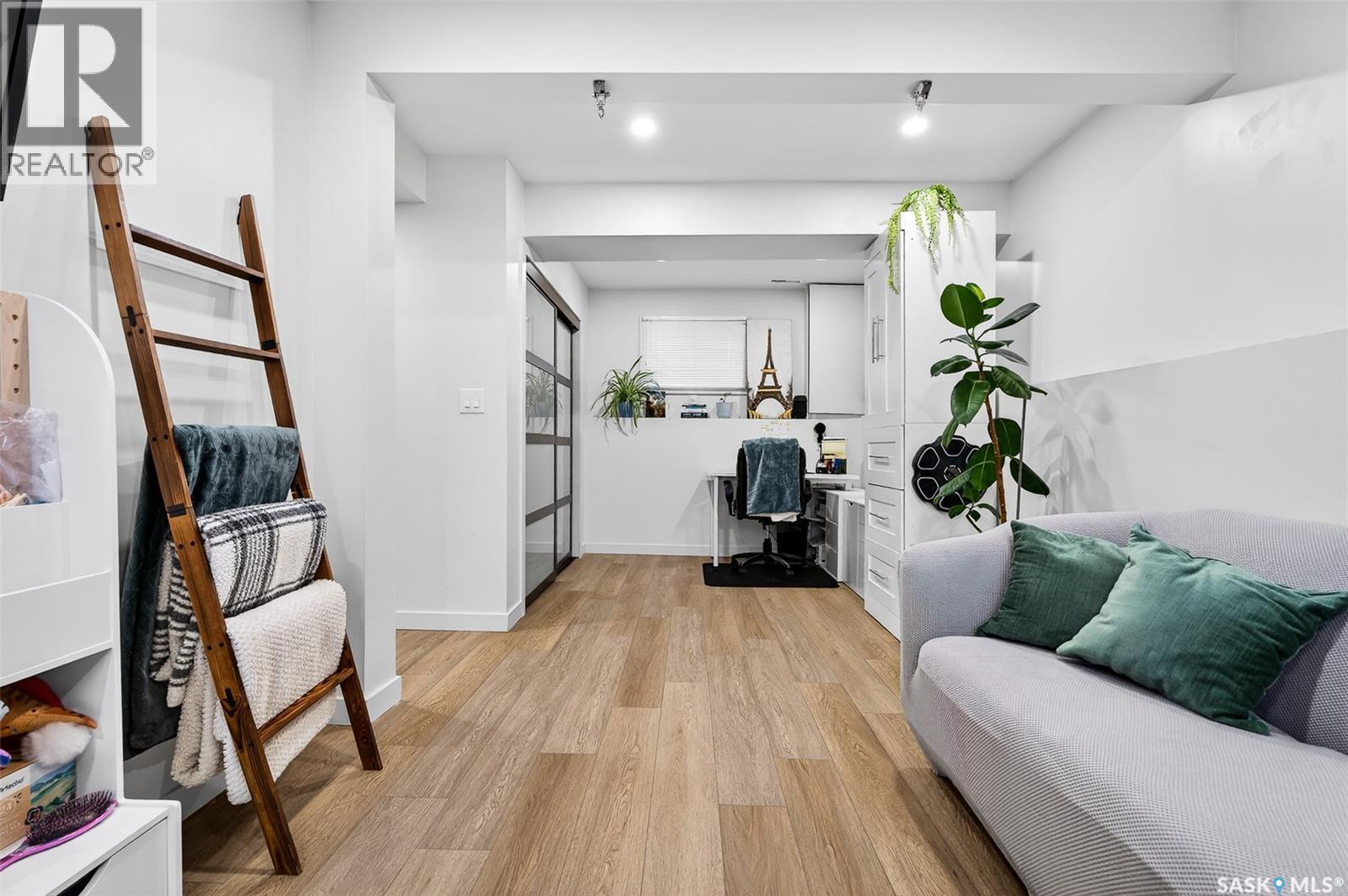 1365 Prince Crescent, Moose Jaw, Saskatchewan  S6H 6E6 - Photo 47 - SK032027