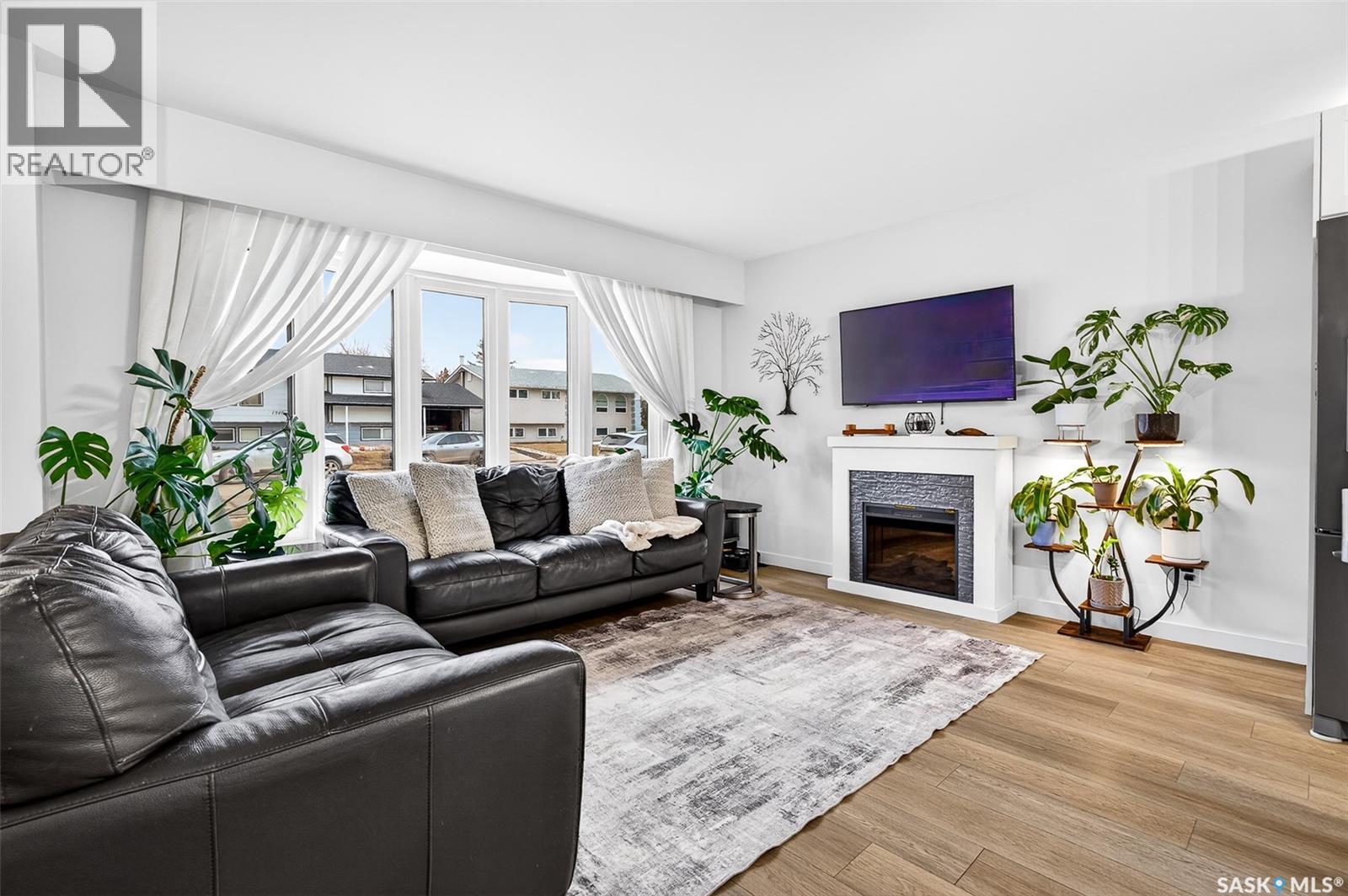 1365 Prince Crescent, Moose Jaw, Saskatchewan  S6H 6E6 - Photo 7 - SK032027