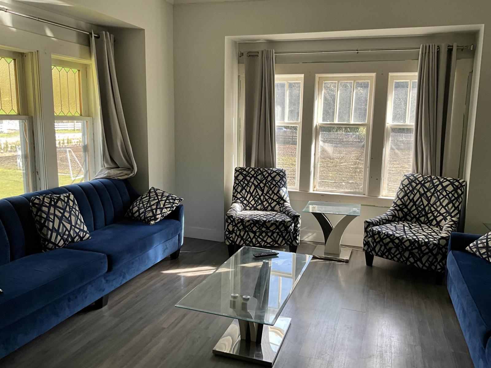 2987 184 Street, Surrey, British Columbia  V3Z 9V2 - Photo 3 - R3099258