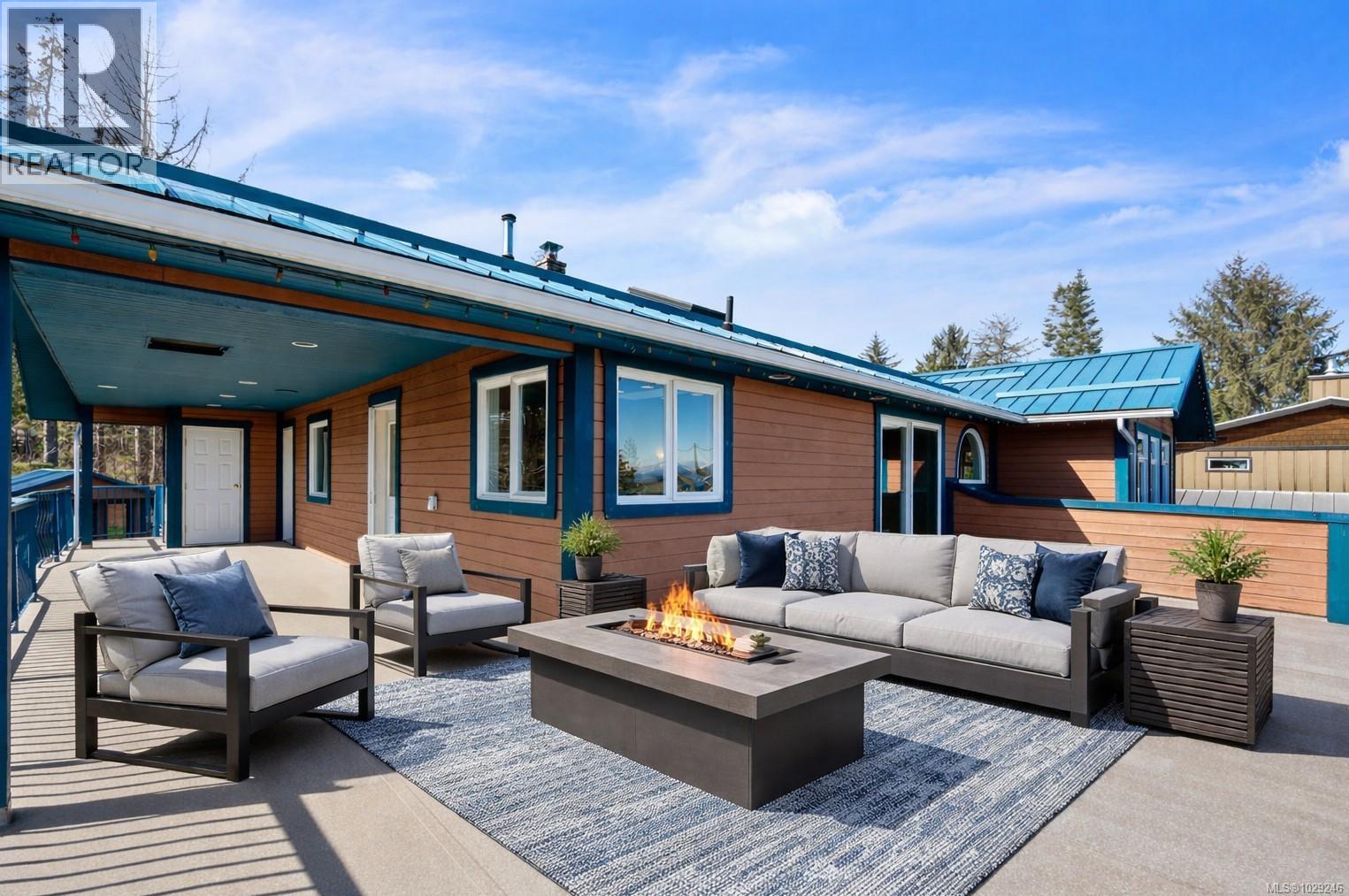 6349 Eagles Dr, Courtenay, British Columbia