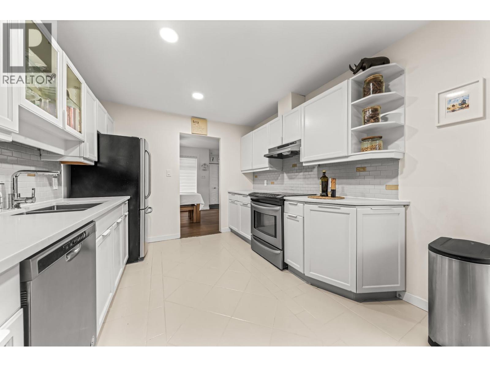 203 2733 Atlin Place, Coquitlam, British Columbia  V3C 5B1 - Photo 15 - R3106804