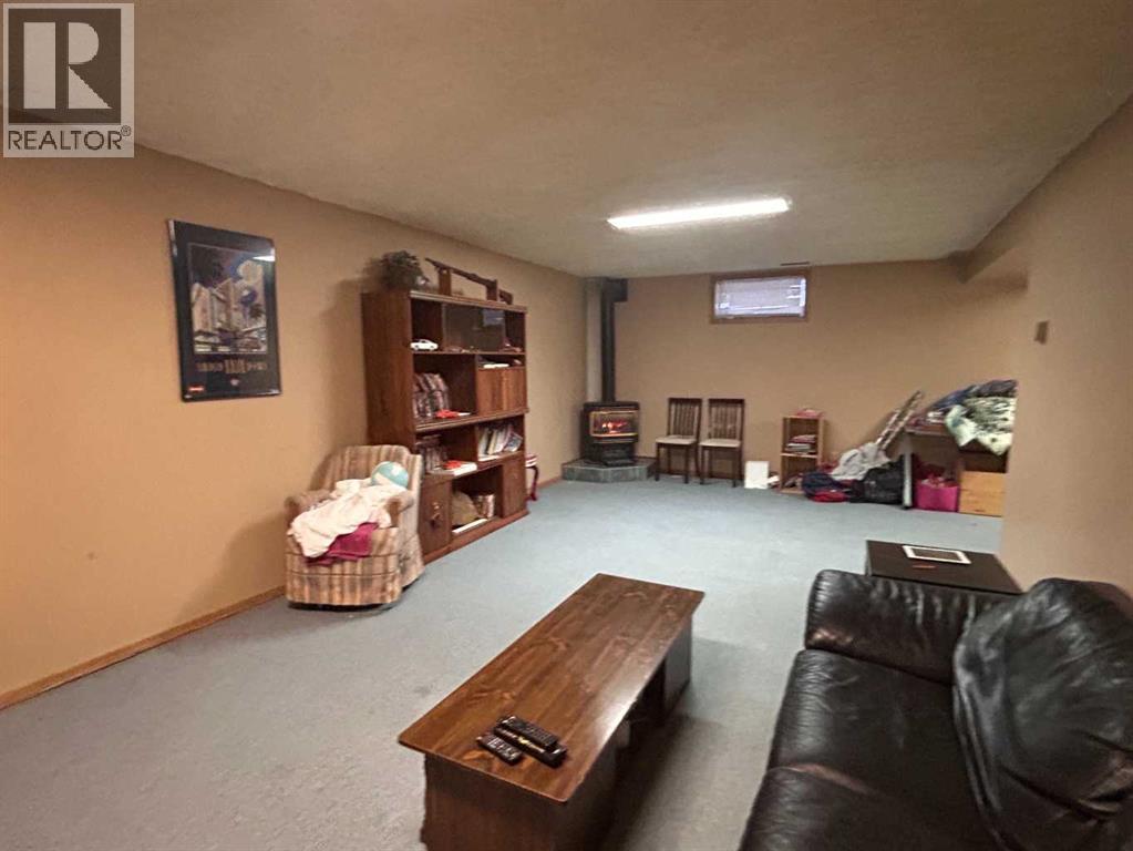 6102 54 Avenue, Camrose, Alberta  T4V 4H1 - Photo 17 - A2298680