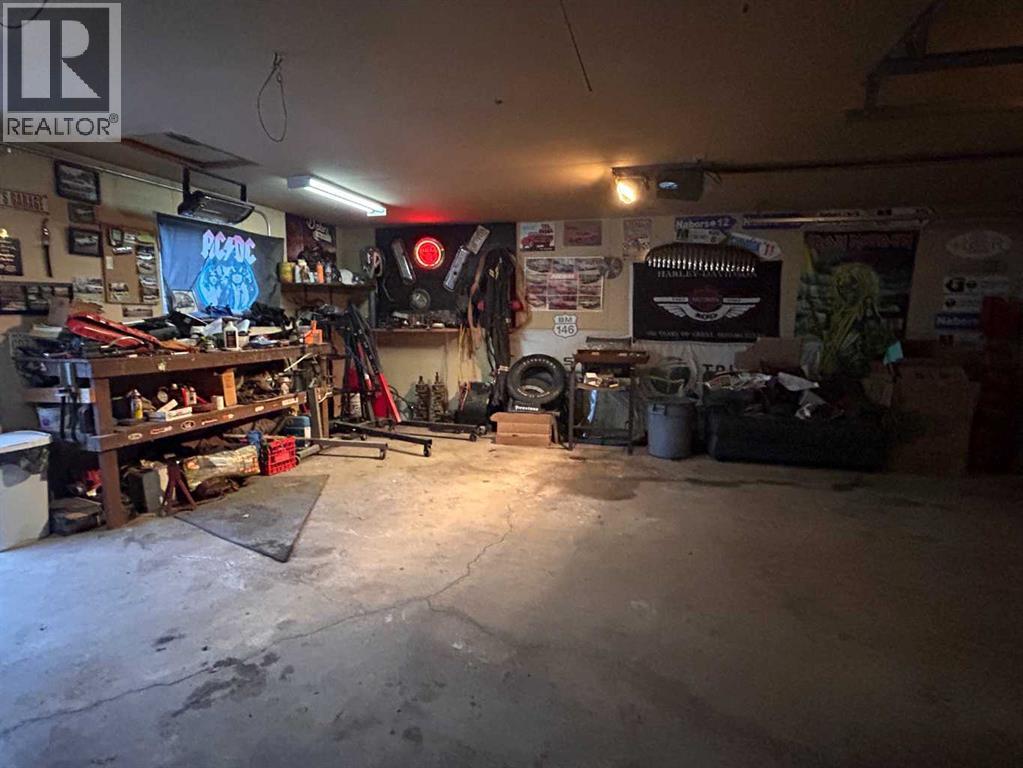 6102 54 Avenue, Camrose, Alberta  T4V 4H1 - Photo 25 - A2298680