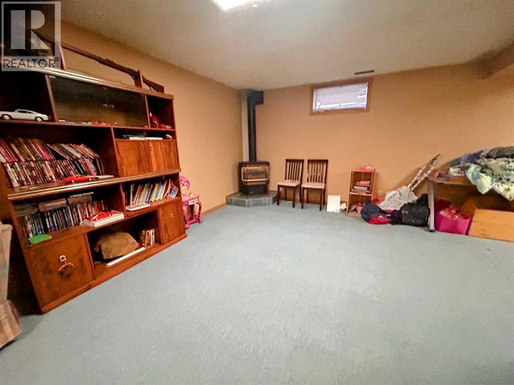 6102 54 Avenue, Camrose, Alberta  T4V 4H1 - Photo 18 - A2298680