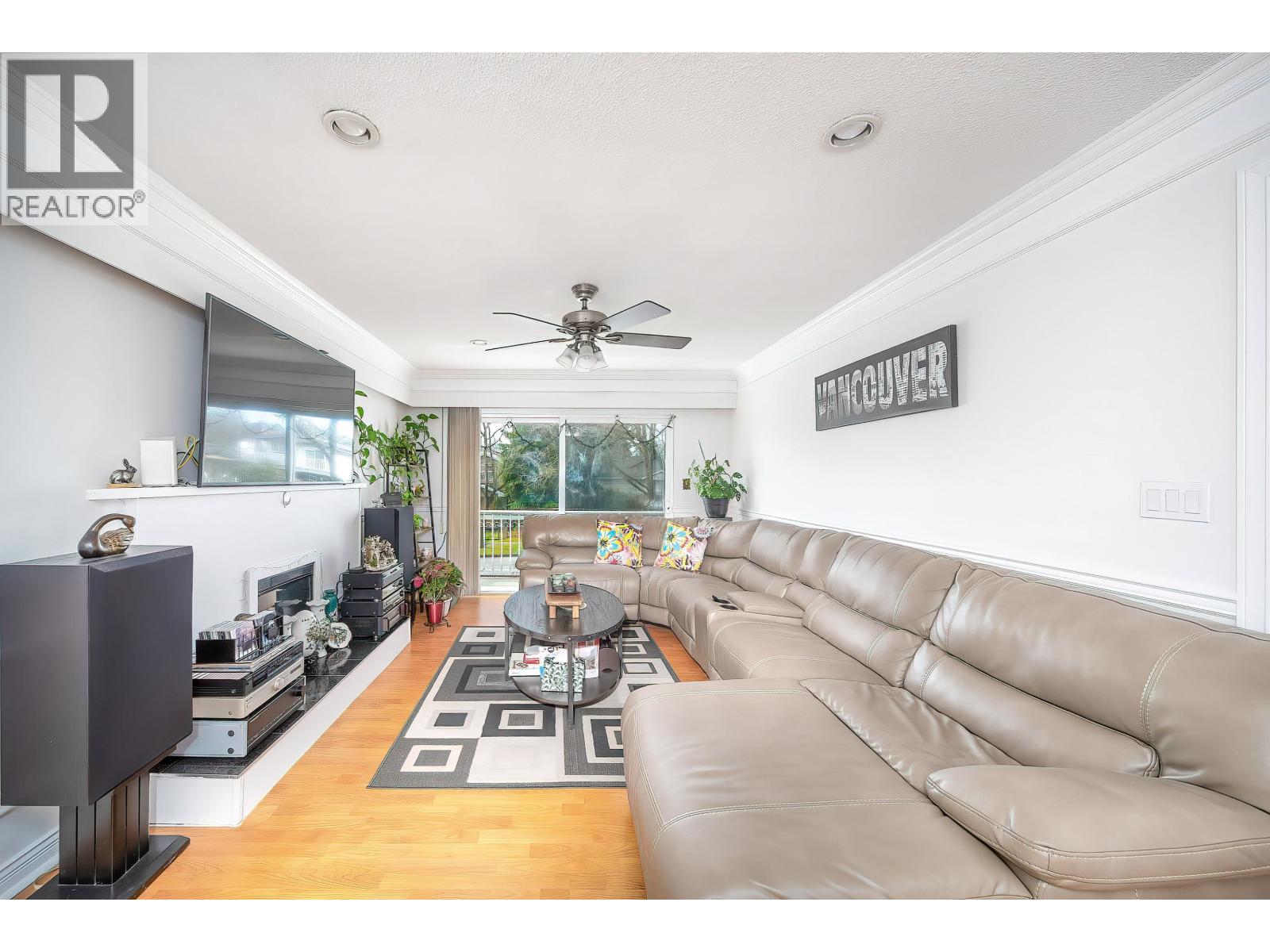 6626 Inverness Street, Vancouver, British Columbia  V5X 4E9 - Photo 4 - R3106796