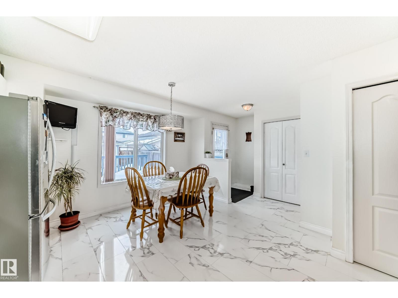 17231 88 St Nw Nw, Edmonton, Alberta  T5Z 3R4 - Photo 5 - E4479958