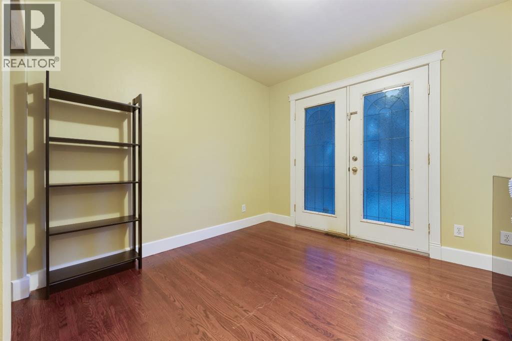 35 Grafton Drive Sw, Calgary, Alberta  T3E 4W1 - Photo 17 - A2298690