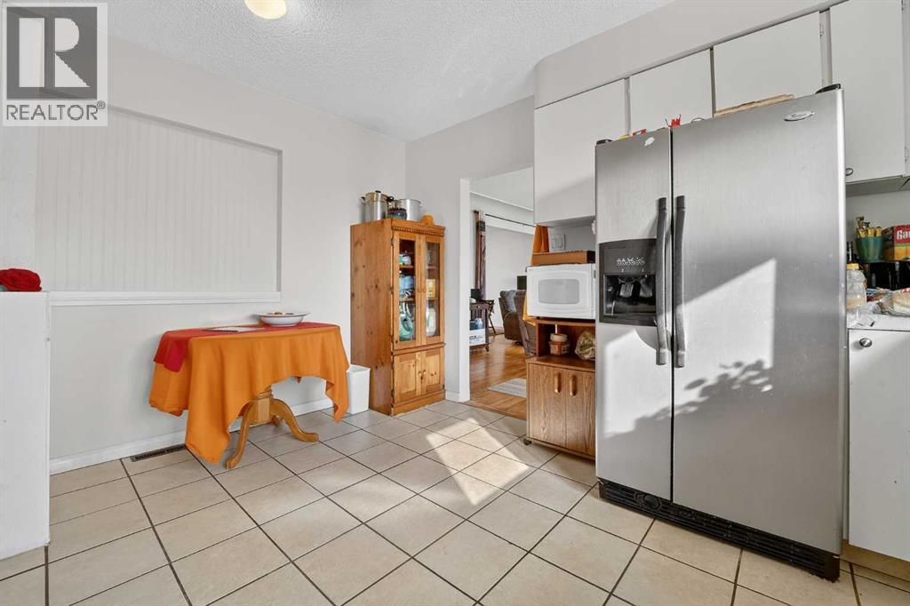 536 21 Street S, Lethbridge, Alberta  T1J 3K3 - Photo 8 - A2298469