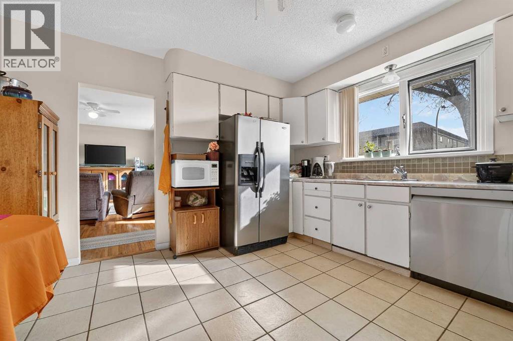 536 21 Street S, Lethbridge, Alberta  T1J 3K3 - Photo 9 - A2298469