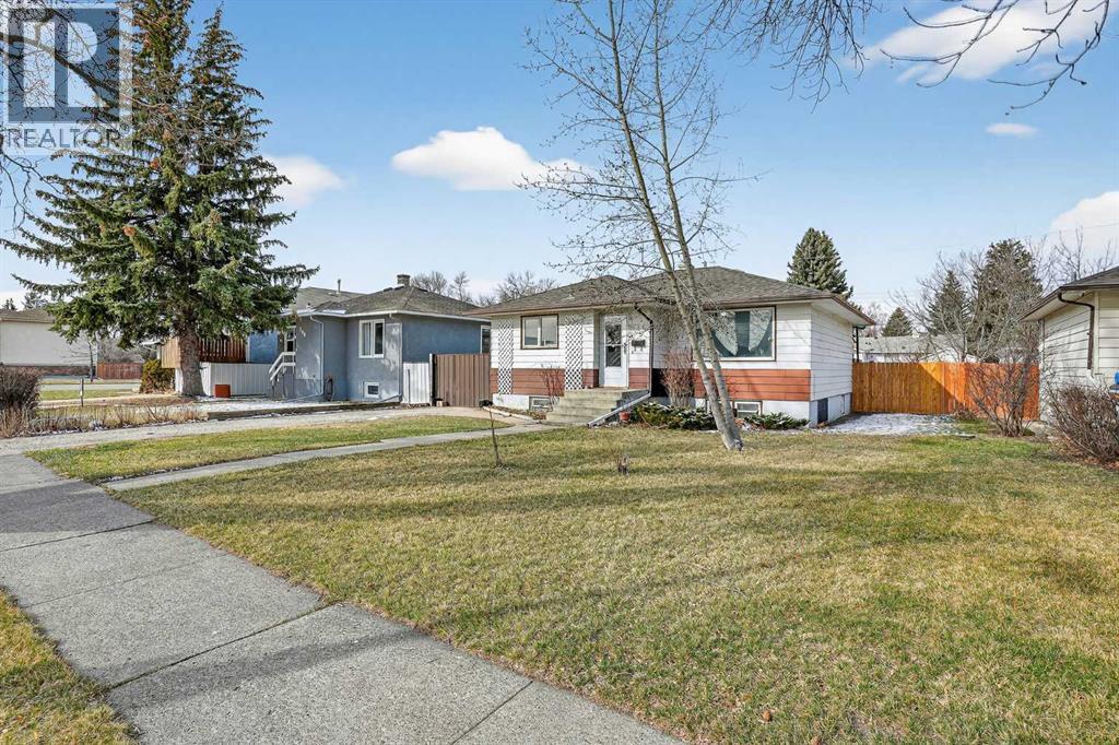 536 21 Street S, Lethbridge, Alberta  T1J 3K3 - Photo 2 - A2298469