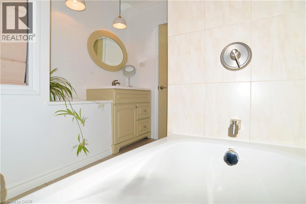 53 William Street, Elmira, Ontario  N3B 1P5 - Photo 30 - 40808970