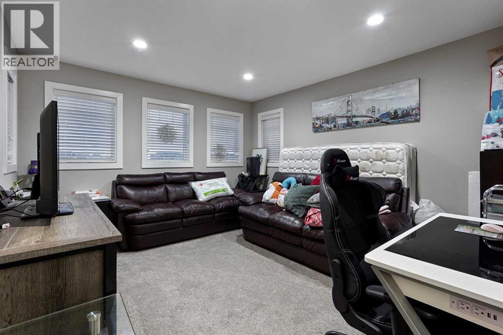 774 Marie Van Haarlem Crescent N, Lethbridge, Alberta  T1H 7A9 - Photo 17 - A2282580