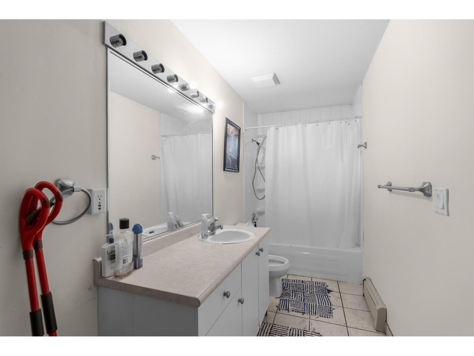 14075 110a Avenue, Surrey, British Columbia  V3R 2B2 - Photo 13 - R3106363