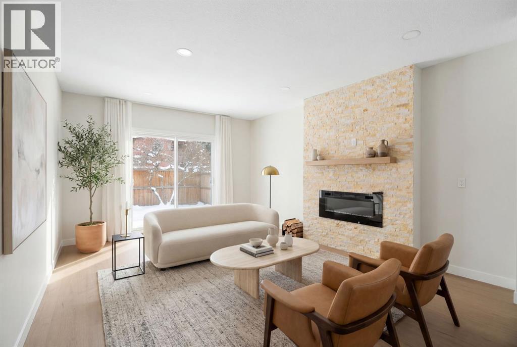 24 Hawkwood Crescent NW, Calgary, Alberta  T3G 1X5 - Photo 9 - A2295538