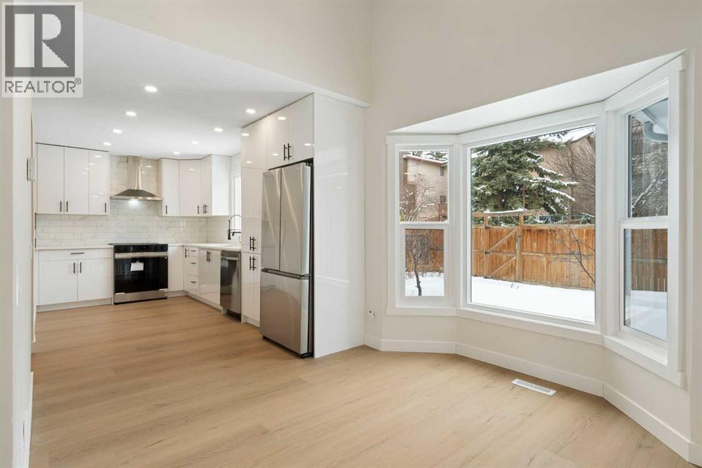 24 Hawkwood Crescent NW, Calgary, Alberta  T3G 1X5 - Photo 10 - A2295538