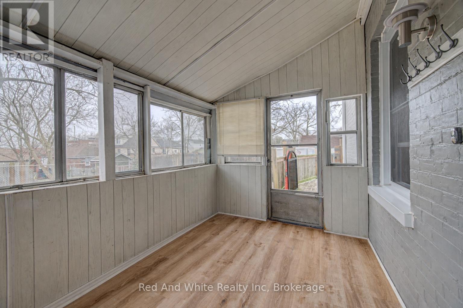 18 Kay Street, Cambridge, Ontario  N1S 2T6 - Photo 25 - X12954924