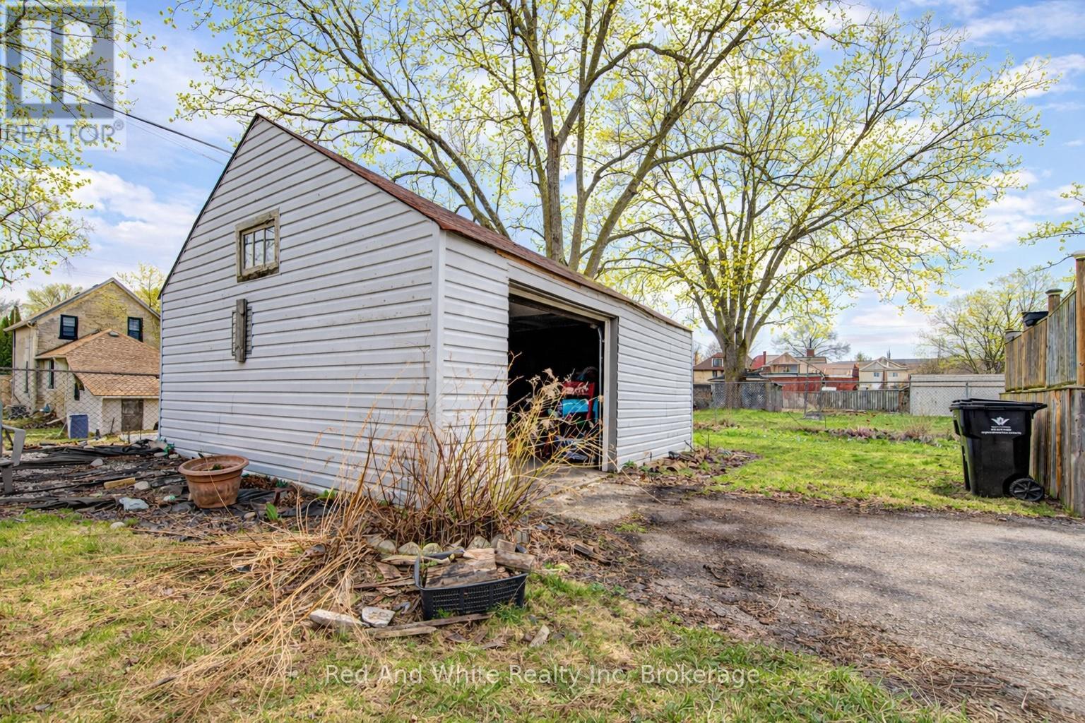 18 Kay Street, Cambridge, Ontario  N1S 2T6 - Photo 9 - X12954924