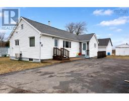 8 Standish Street, West Amherst, Nova Scotia