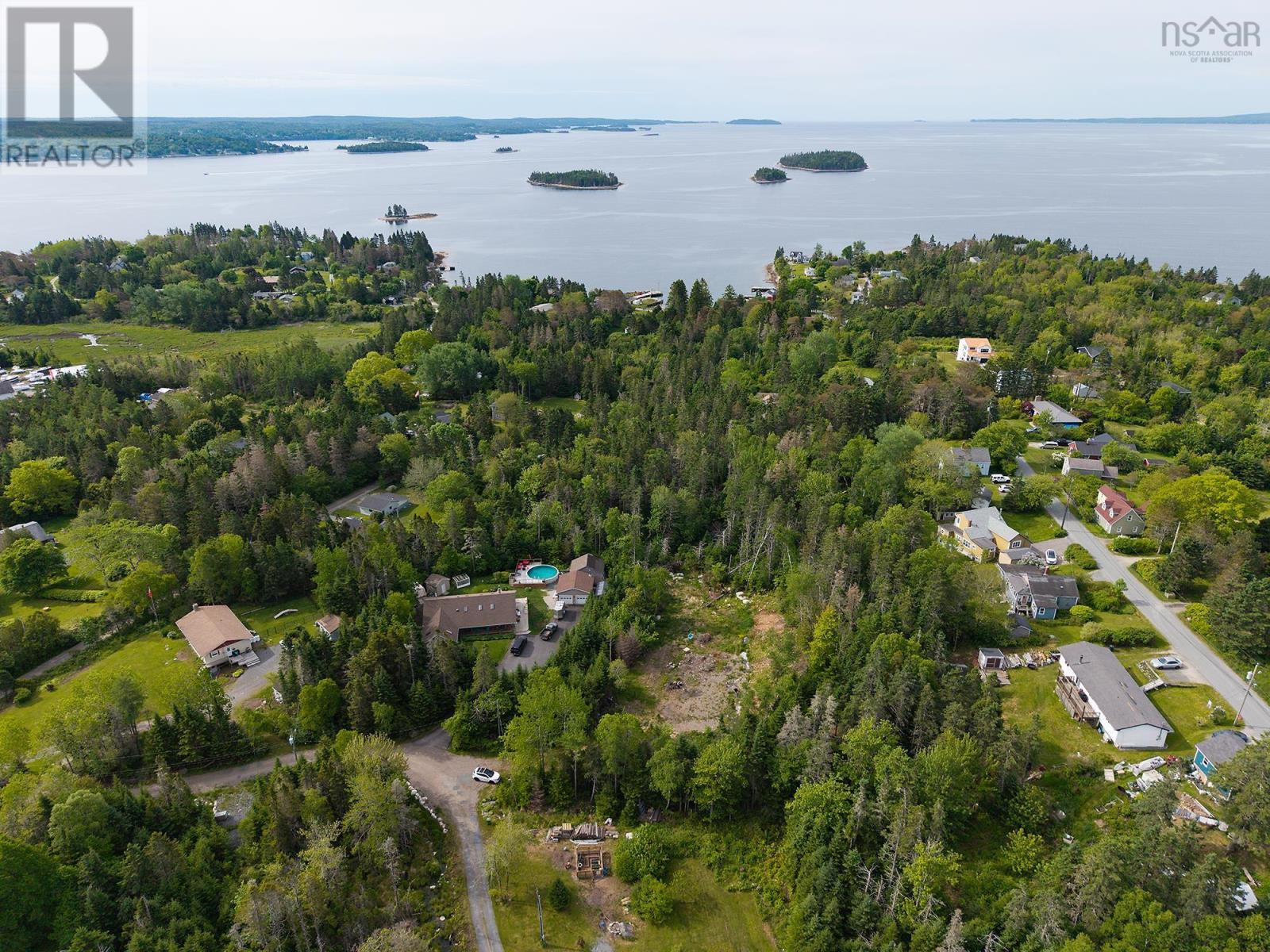 10 Spruce Lane, Boutiliers Point, Nova Scotia  B3Z 4G8 - Photo 18 - 202606214