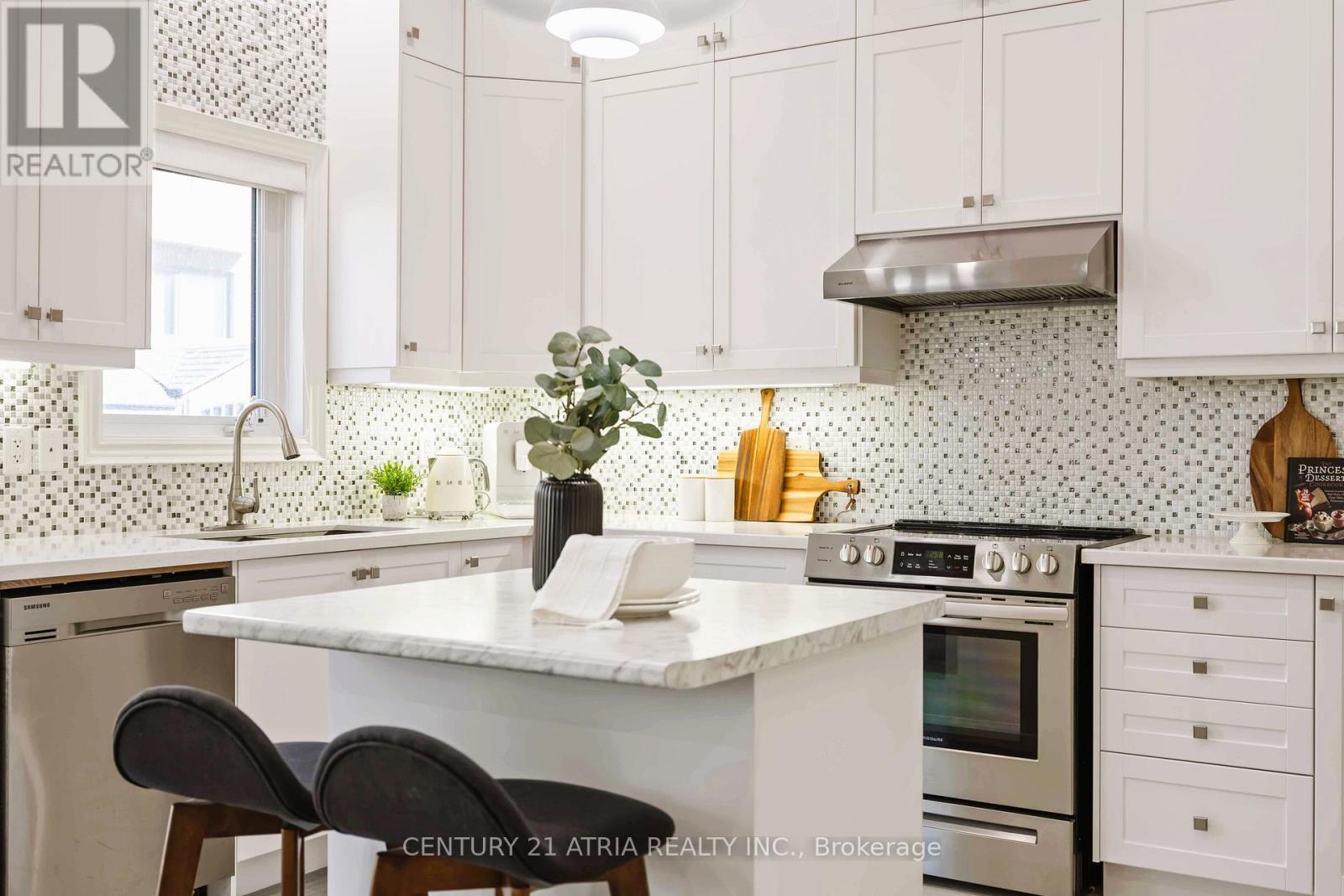 109 Vantage Loop, Newmarket, Ontario  L3X 0K8 - Photo 12 - N12930142