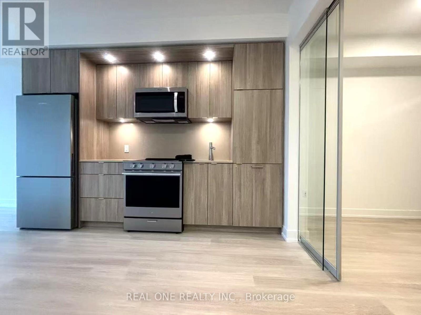 1602 - 60 Central Park Roadway, Toronto, Ontario  M9A 0E6 - Photo 2 - W12954890