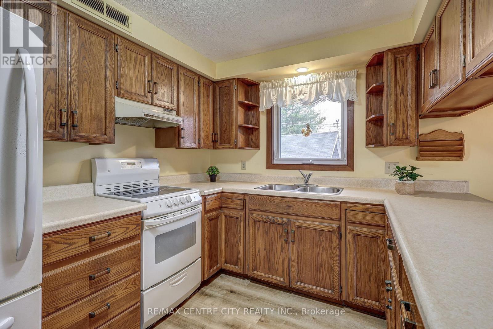 365 Talbot Street E, Aylmer, Ontario  N5H 1J1 - Photo 17 - X12954934