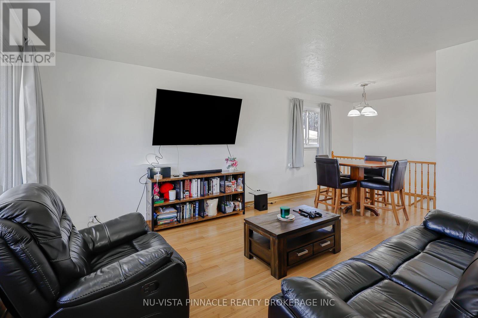 1911 Crystal Crescent, London East, Ontario  N5V 1H5 - Photo 6 - X12950594