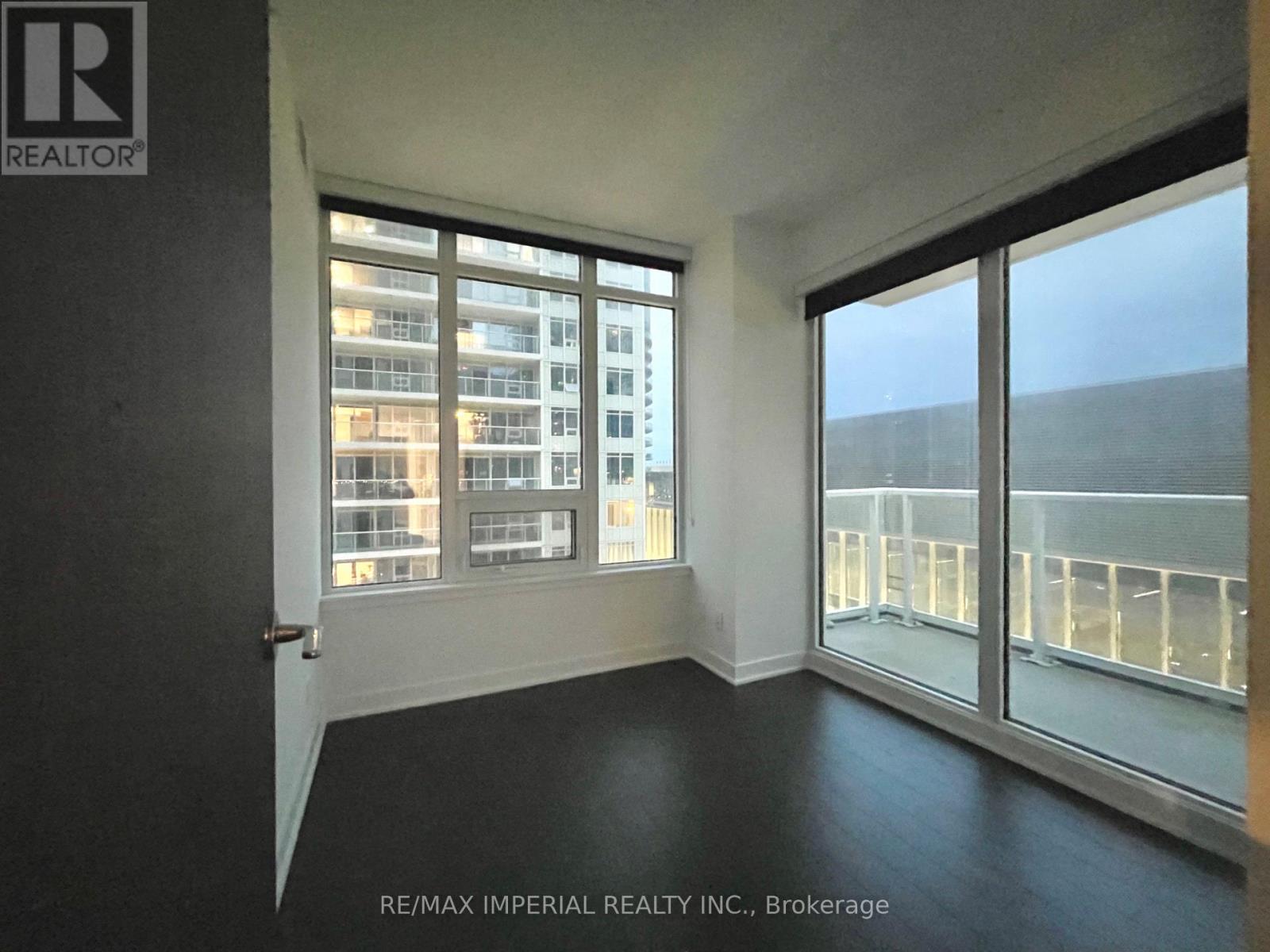 1211 - 19 Bathurst Street, Toronto, Ontario  M6A 2E1 - Photo 9 - C12954896