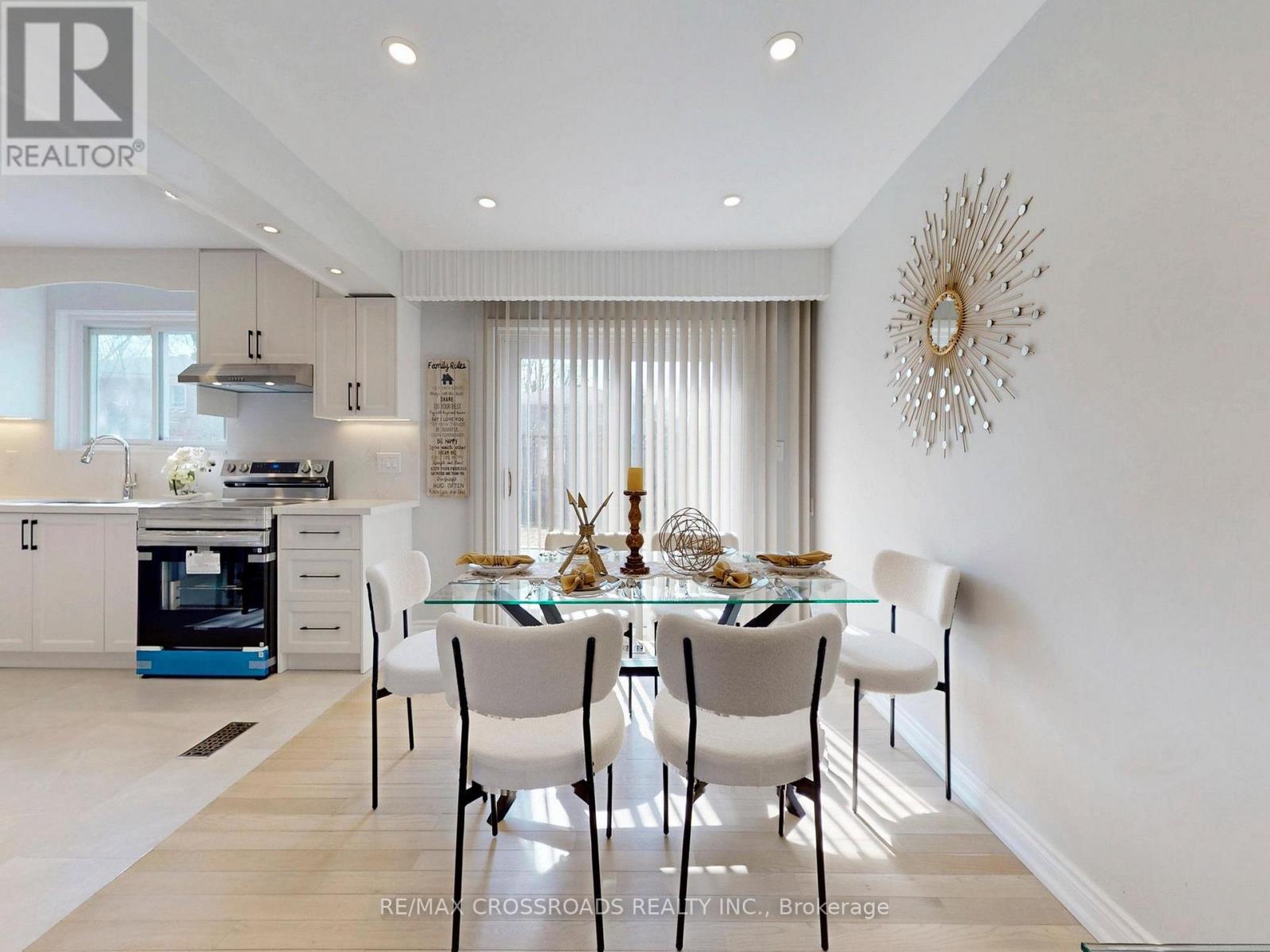 17 Ferbane Place, Toronto, Ontario  M2J 1Y7 - Photo 9 - C12954908