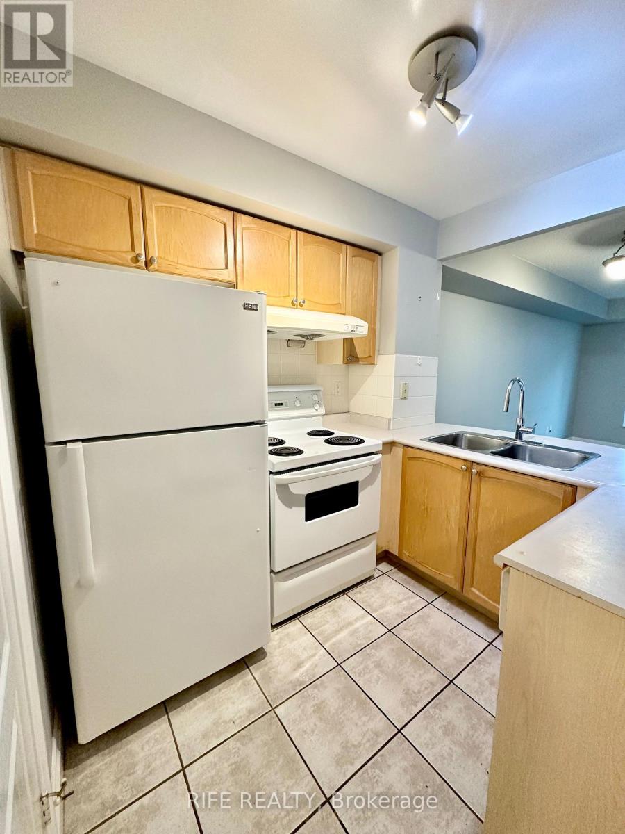 401 - 188 Doris Avenue, Toronto, Ontario  M2N 6Z5 - Photo 5 - C12954926