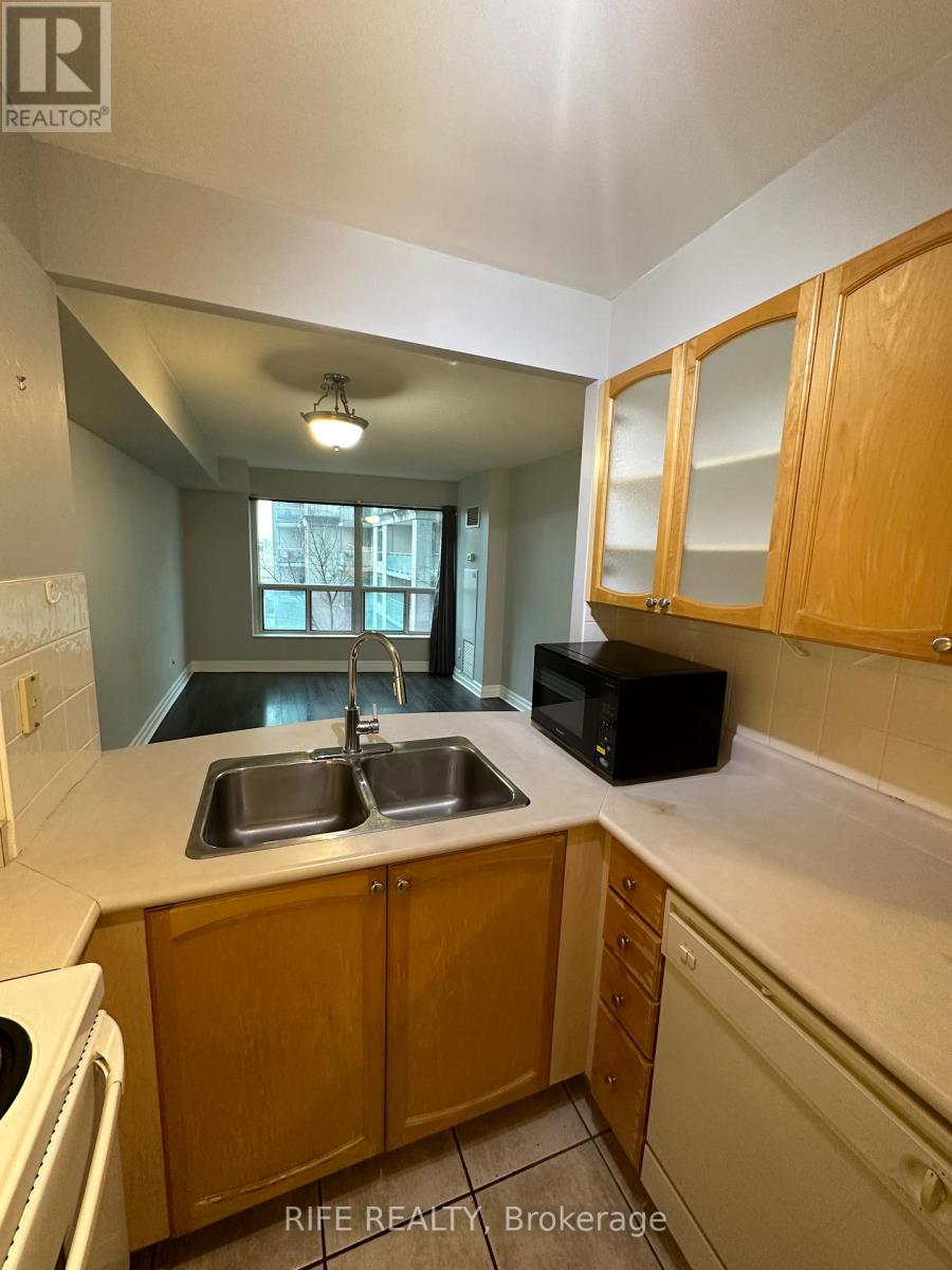 401 - 188 Doris Avenue, Toronto, Ontario  M2N 6Z5 - Photo 6 - C12954926